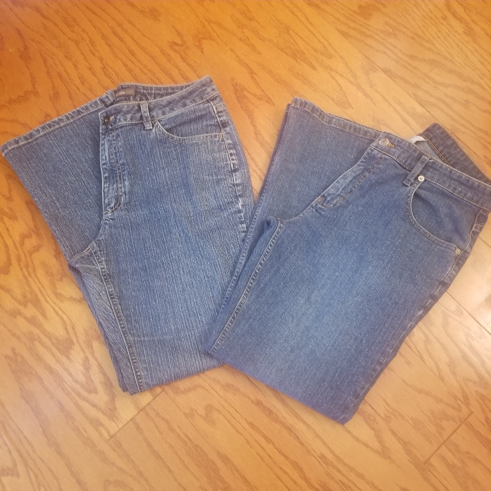 2 pairs 10P flared jeans